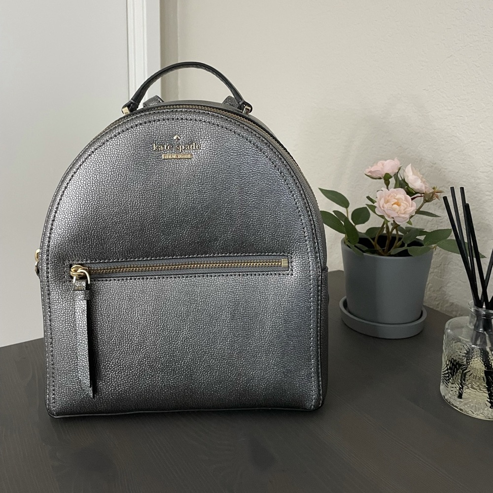 ✅ Kate Spade Small backpack
